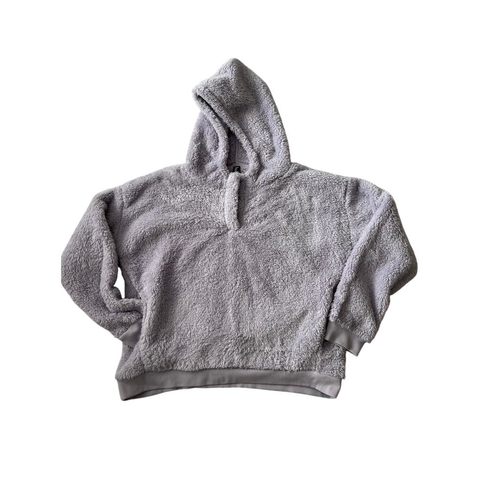 Comfy, cozy Women’s hoodie in lavender.  Size XL